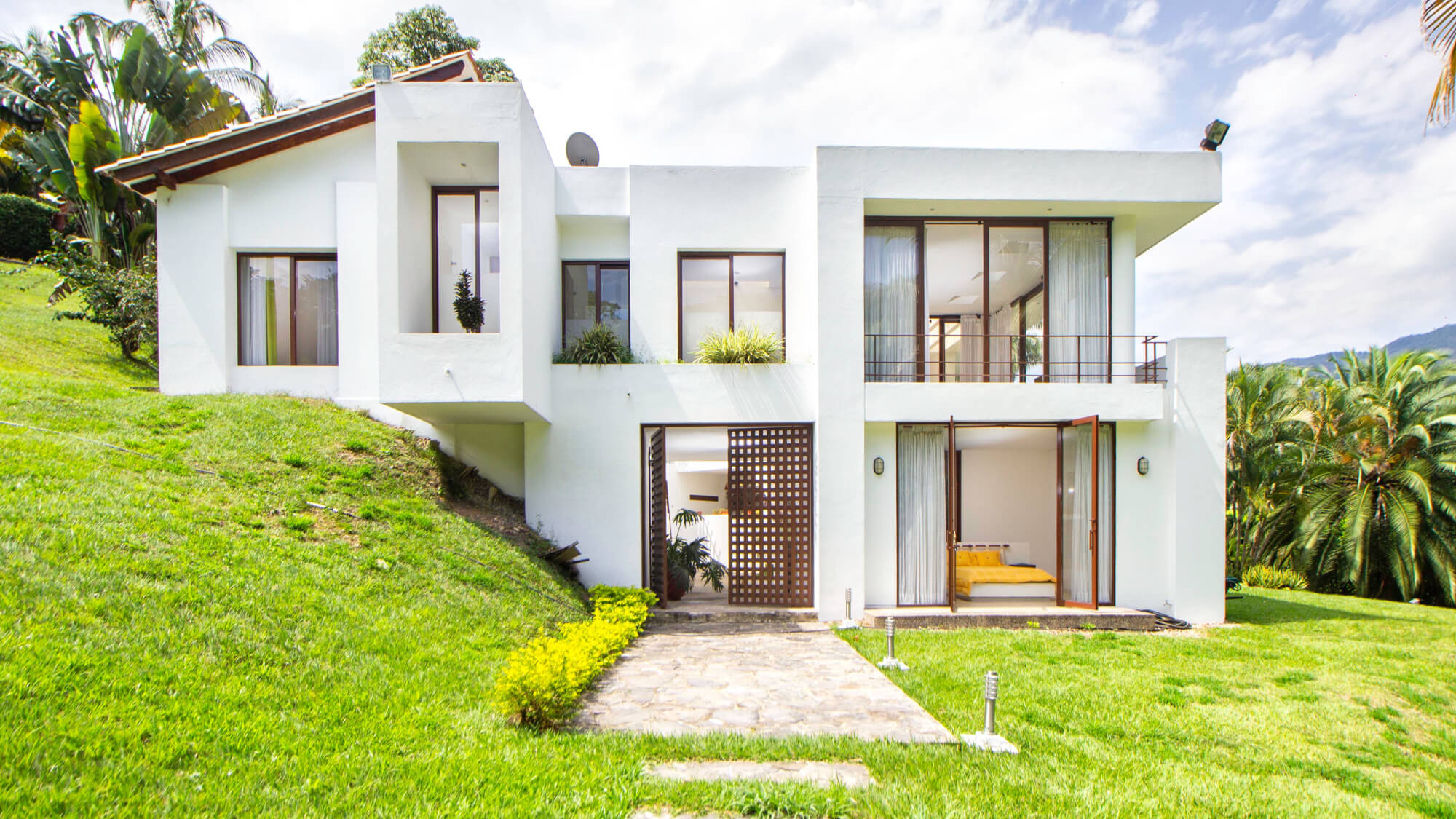 IMMOBILIARE HOUSE & BUSINESS