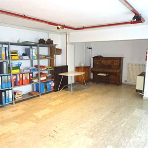 Ufficio In Vendita a Modena